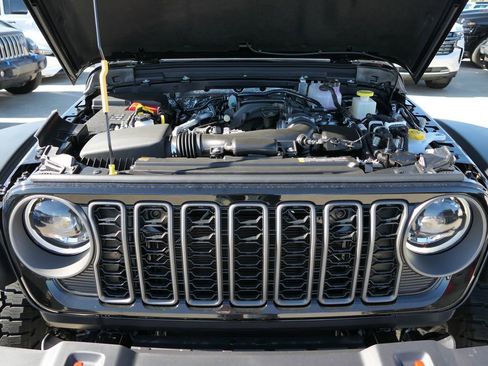 New 2026 Jeep Gladiator Rubicon w/ Safety Group image 19