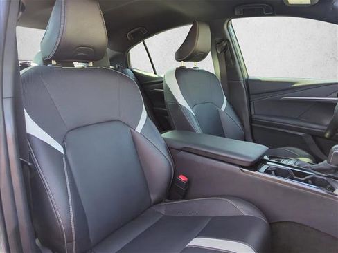 Certified 2025 Toyota Camry SE image 24