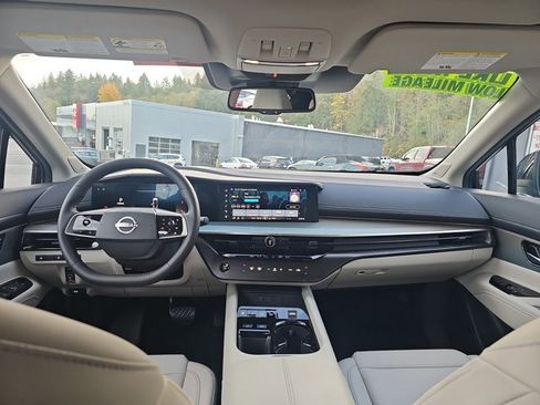 Certified 2025 Nissan Murano SL w/ Cargo Package image 27