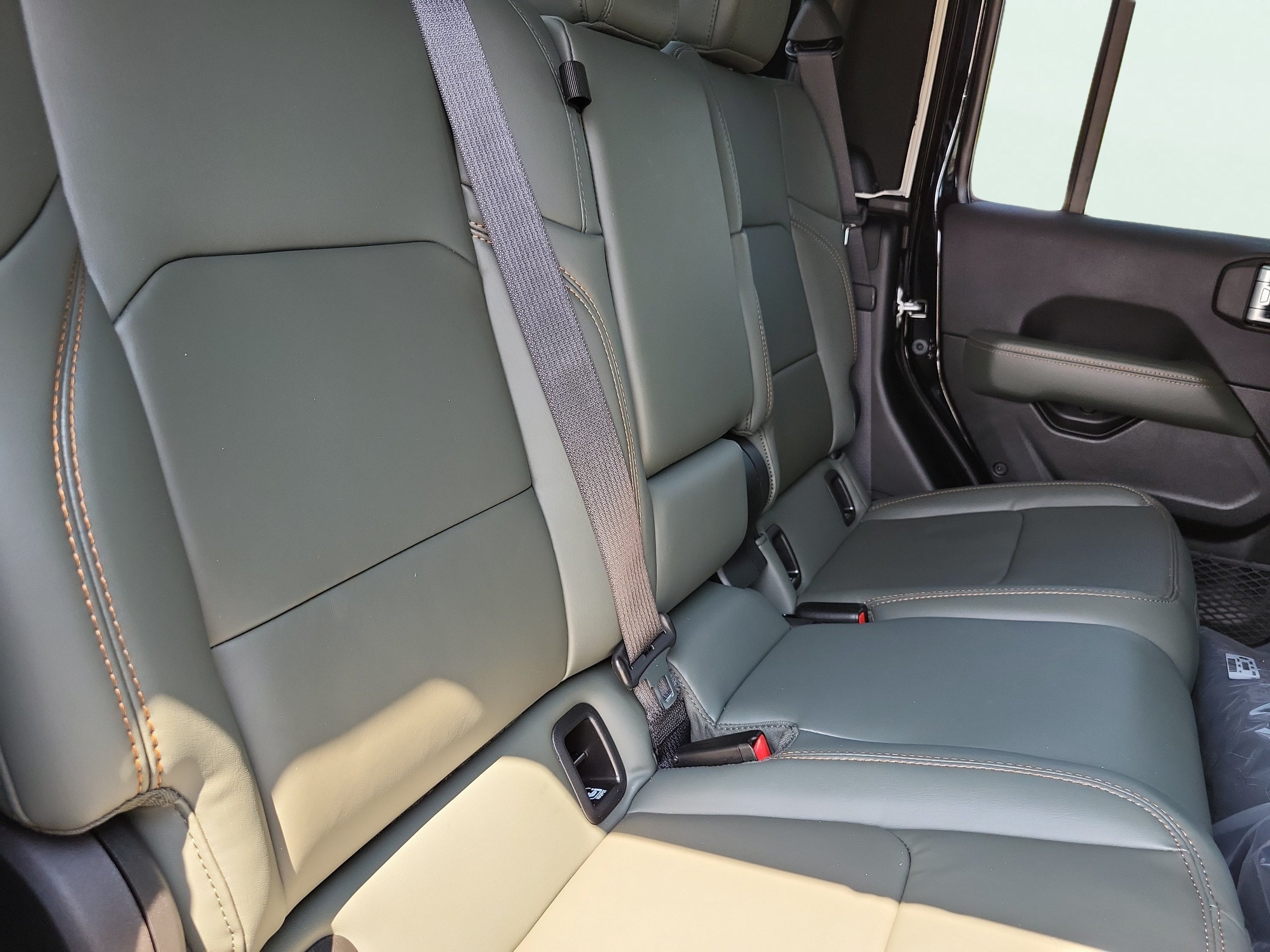 New 2026 Jeep Gladiator Mojave AWD/4WD image 15