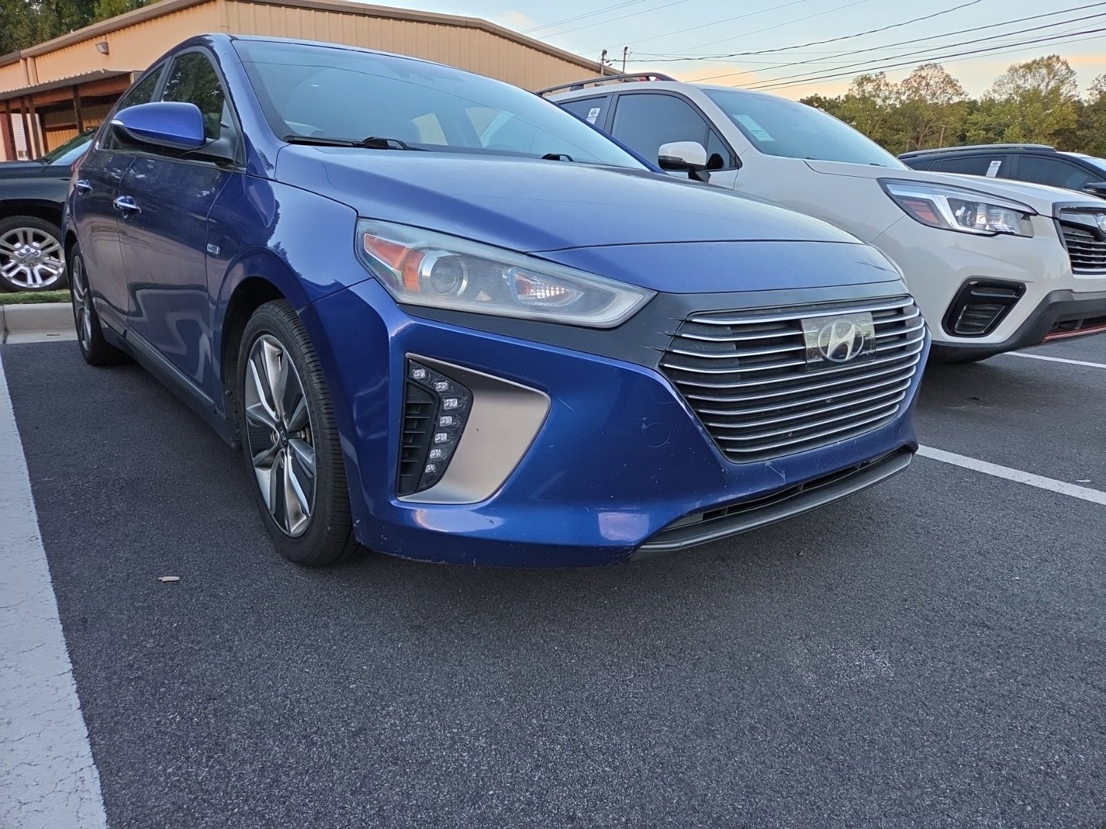 Used 2019 Hyundai Ioniq Limited w/ Ultimate Package 02 FWD image 3