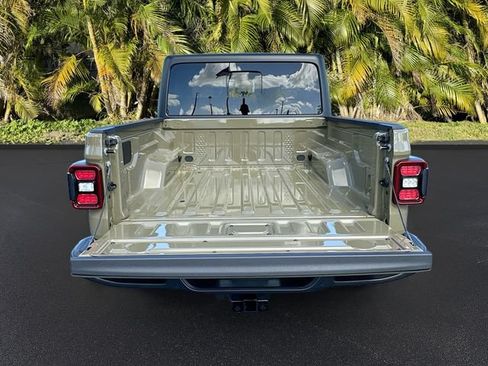 New 2026 Jeep Gladiator Willys AWD/4WD image 6