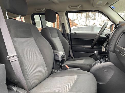 Used 2015 Jeep Patriot Sport w/ Power Value Group image 18