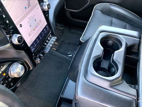 Used 2023 RAM 1500 Laramie image 17