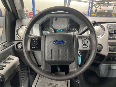 Used 2013 Ford F250 XLT w/ XLT Interior Pkg image 15