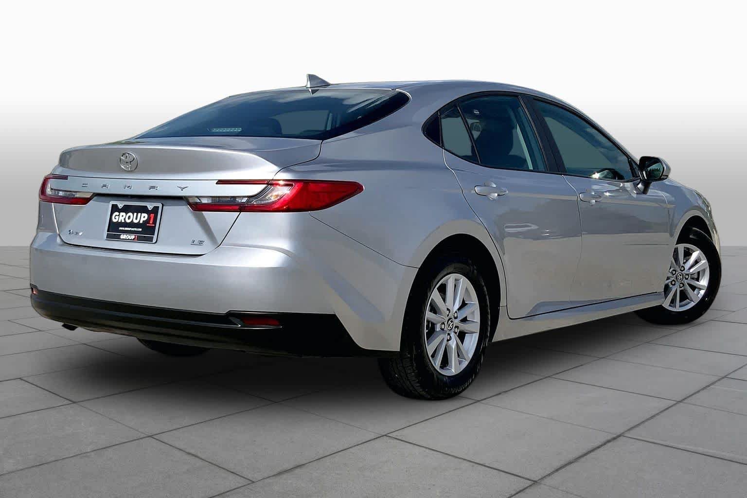 Used 2025 Toyota Camry LE FWD image 13