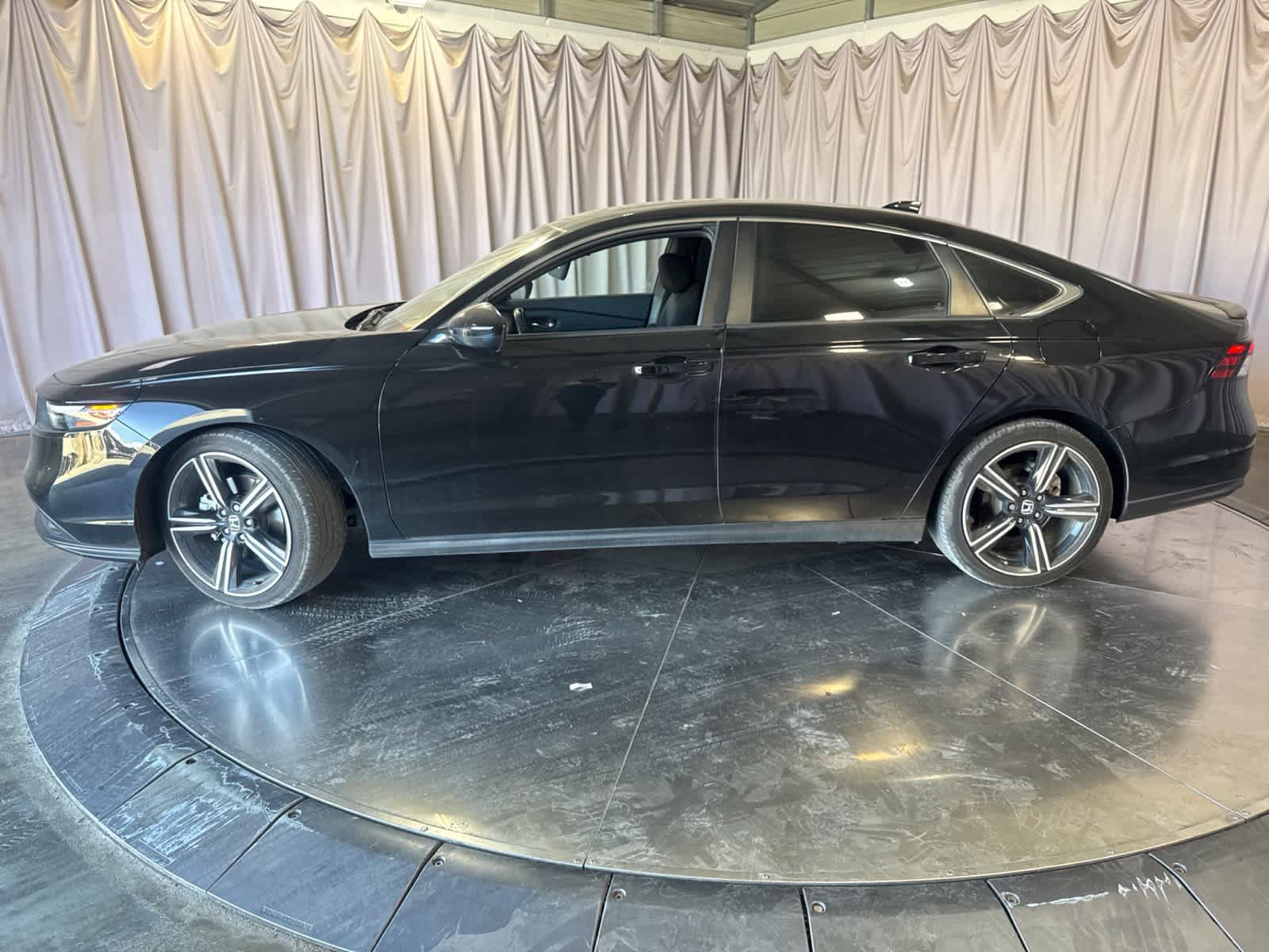 Used 2023 Honda Accord Sport image 8
