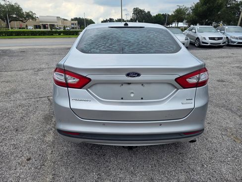 Used 2013 Ford Fusion SE FWD image 6
