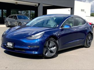 Used 2019 Tesla Model 3 video 2