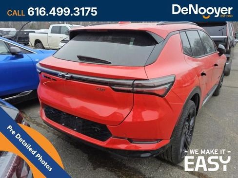 Used 2024 Chevrolet Equinox EV RS image 4