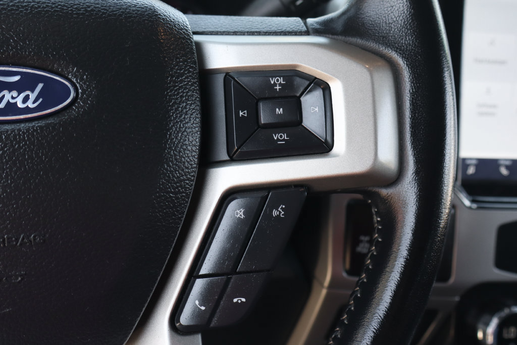 Used 2022 Ford F350 Lariat w/ Black Appearance Package AWD/4WD image 25