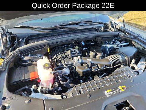 Used 2025 Jeep Grand Cherokee Limited w/ Luxury Tech Group II AWD/4WD image 16