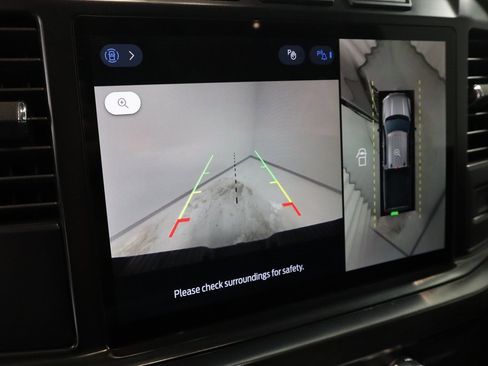 Certified 2024 Ford F250 Lariat w/ Chrome Package image 30