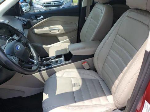 Used 2017 Ford Escape SE w/ SE Leather Comfort Package AWD/4WD image 17