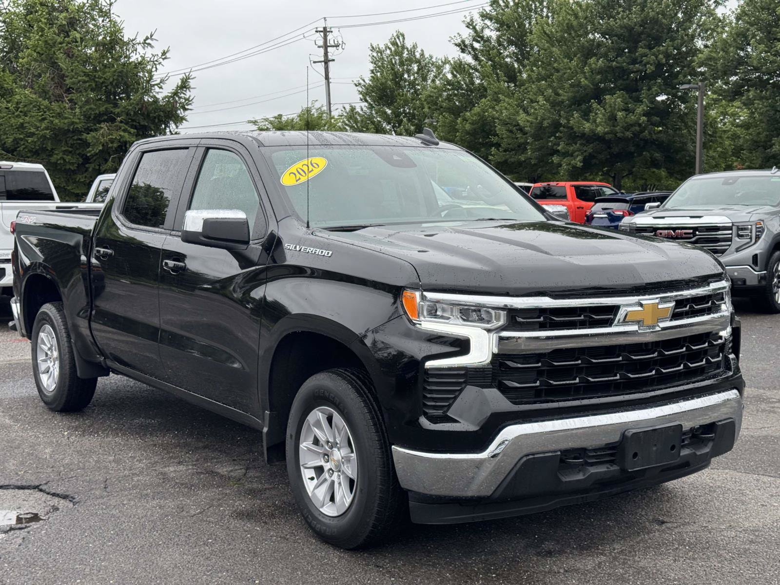 Used 2026 Chevrolet Silverado 1500 LT AWD/4WD image 2