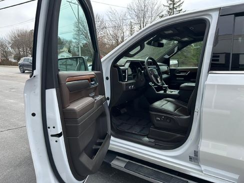 Used 2022 GMC Sierra 1500 Denali AWD/4WD image 15