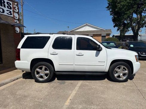 Used 2014 Chevrolet Tahoe LT w/ Luxury Package RWD image 4