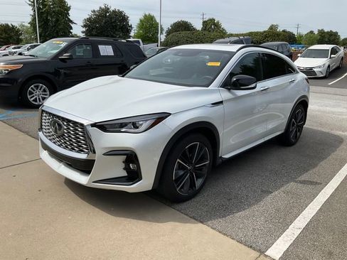 Used 2025 INFINITI QX55 Luxe w/ Cargo Package image 3