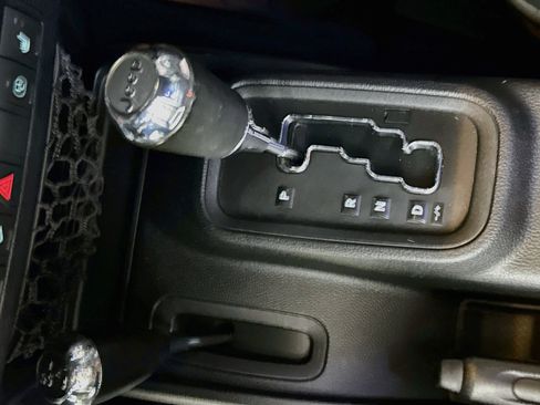 Used 2014 Jeep Wrangler Unlimited Rubicon AWD/4WD image 20