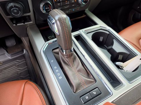 Used 2019 Ford F150 King Ranch w/ Equipment Group 601A Luxury AWD/4WD image 28