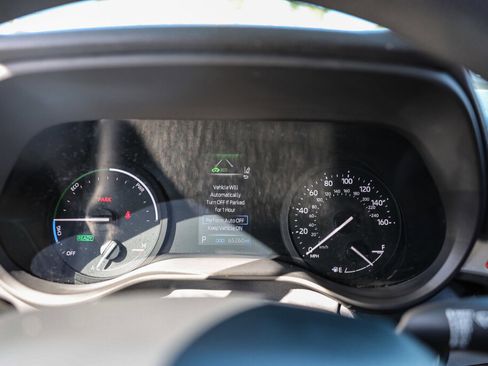 Certified 2024 Toyota Sienna LE image 13