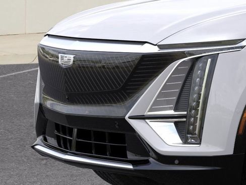 New 2025 Cadillac Lyriq Luxury image 13