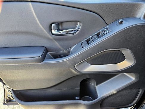 New 2026 Nissan Frontier SV image 29