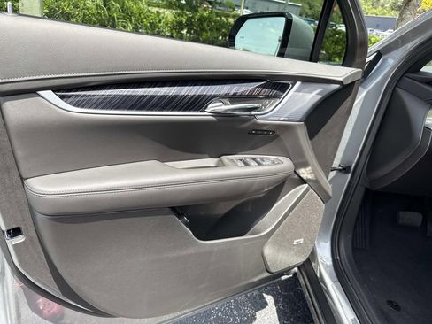 New 2025 Cadillac XT6 Premium Luxury w/ Technology Package image 18