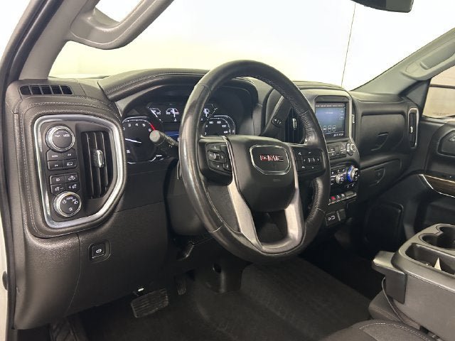 Used 2021 GMC Sierra 1500 Elevation w/ LPO, Elevation Black Package AWD/4WD image 13