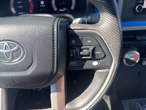 Used 2024 Toyota Tacoma TRD Off-Road image 15