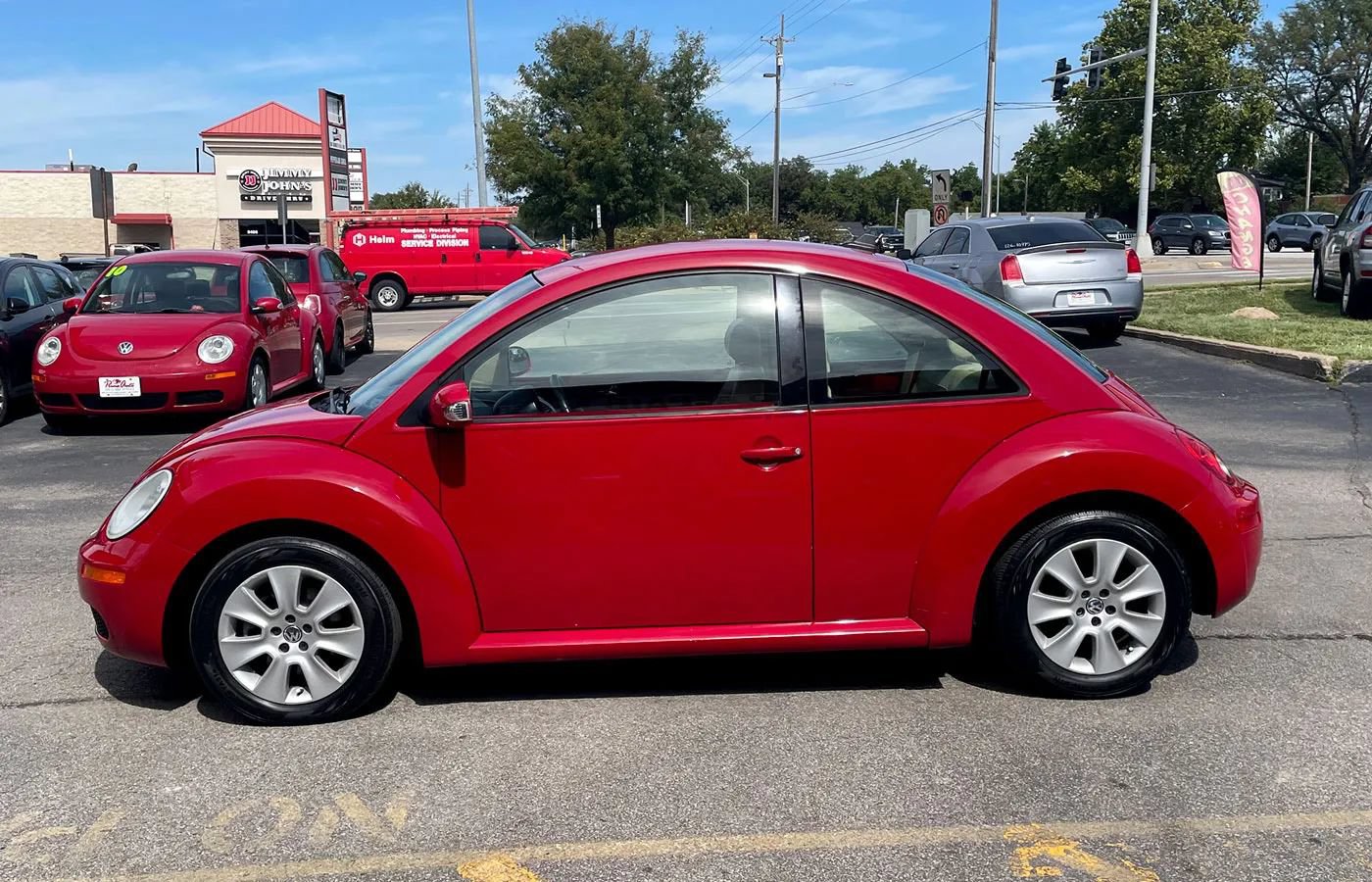 Used 2009 Volkswagen Beetle Coupe FWD image 3