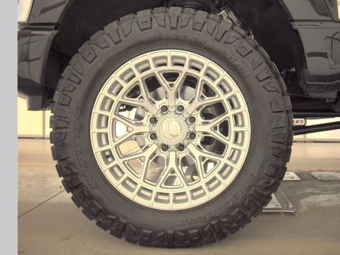 Used 2024 Ford F250 Limited w/ FX4 Off-Road Package image 7