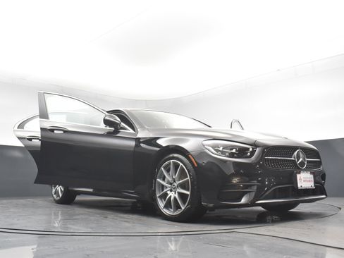Used 2021 Mercedes-Benz E 450 4MATIC Sedan w/ Premium Package image 29