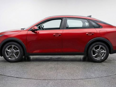 Used 2025 Kia K4 LXS image 5