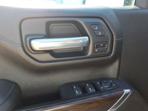 Used 2021 GMC Sierra 1500 SLT w/ SLT Premium Plus Package image 9
