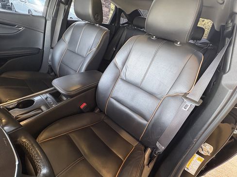 Used 2017 Chevrolet Impala Premier w/ Enhanced Convenience Package FWD image 24