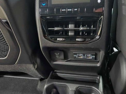 Certified 2023 Jeep Grand Cherokee L Laredo w/ Luxury Tech Group I image 16