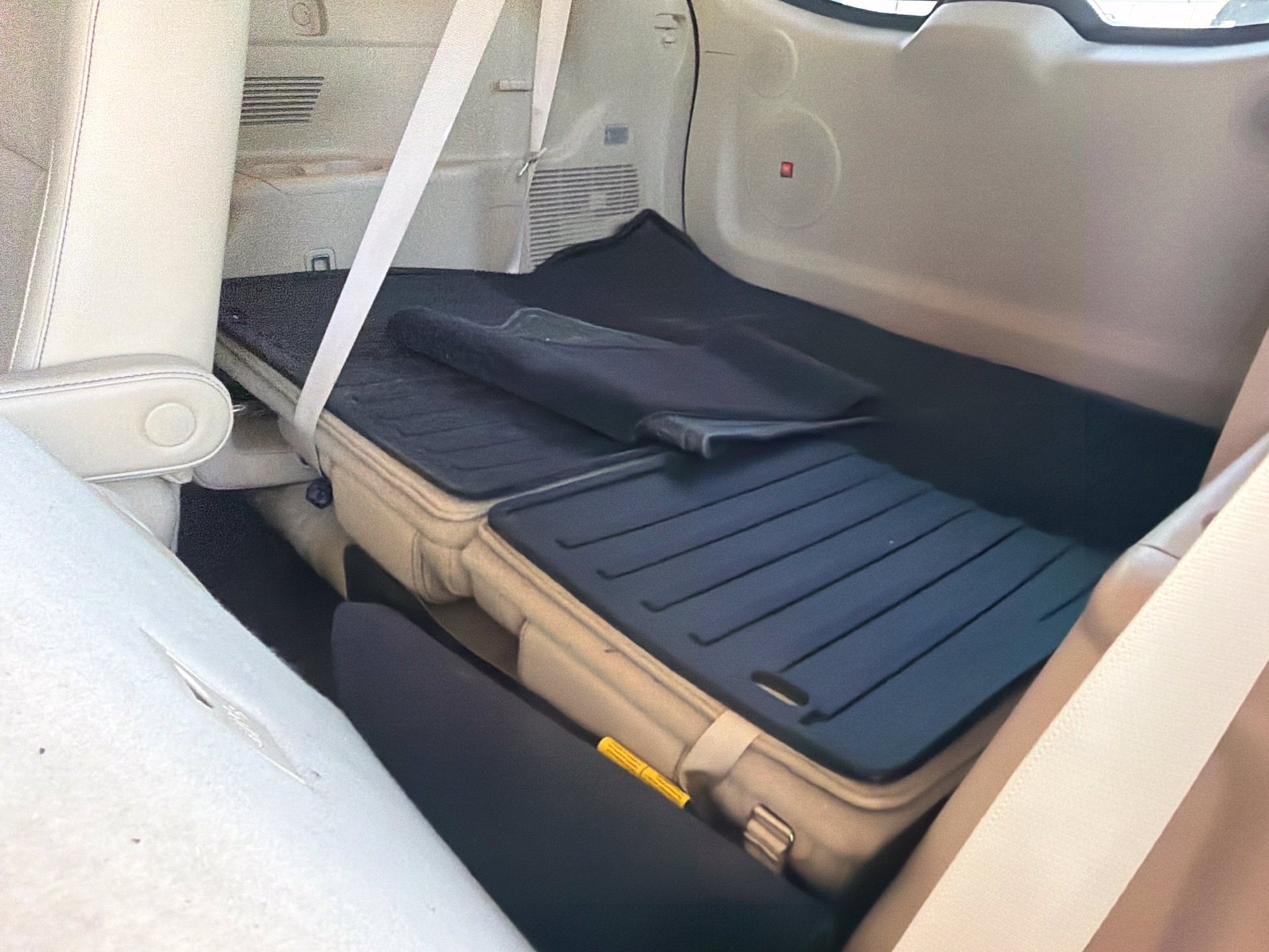 Used 2015 Toyota Highlander Limited FWD image 12