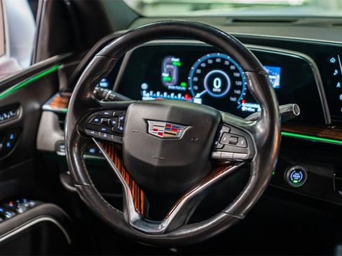 Used 2021 Cadillac Escalade ESV Premium Luxury image 19