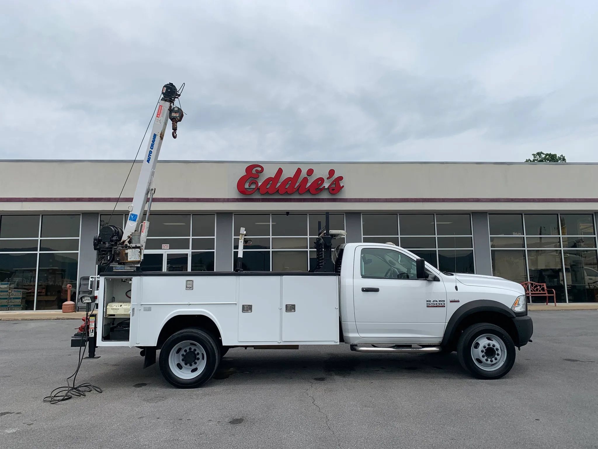 Used 2016 RAM 5500 Tradesman w/ Payload Upgrade Package RWD image 32