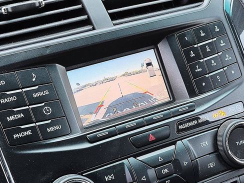 Used 2017 Ford Explorer XLT FWD image 23