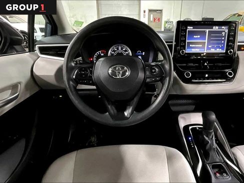 Used 2021 Toyota Corolla LE FWD image 6