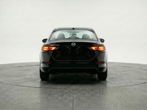 Used 2025 Nissan Sentra SV image 6