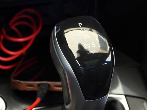 Used 2022 Volkswagen Tiguan SE R-Line image 75