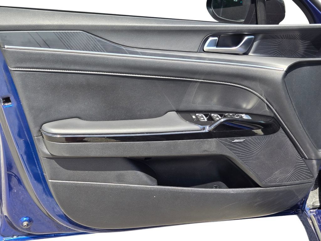 Certified 2025 Kia K5 GT-Line w/ GT-Line Premium Package FWD image 14