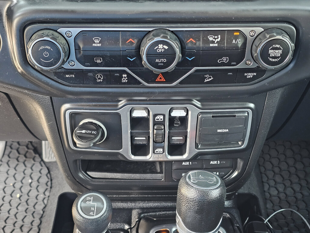 Used 2018 Jeep Wrangler Unlimited Sport S AWD/4WD image 28