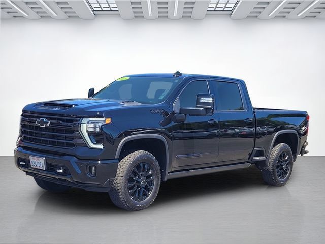 Used 2025 Chevrolet Silverado 2500 High Country w/ High Country Premium Package AWD/4WD image 8