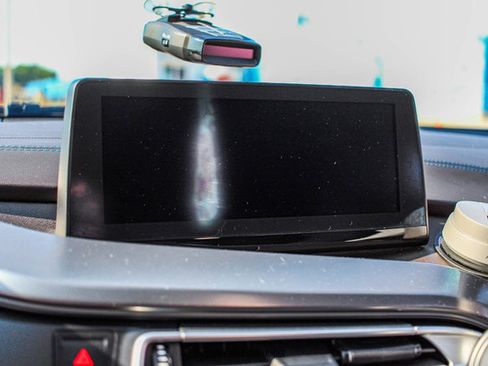 Used 2016 BMW i8 image 41