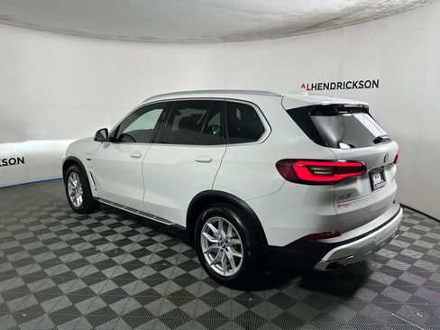 Used 2023 BMW X5 xDrive45e image 5