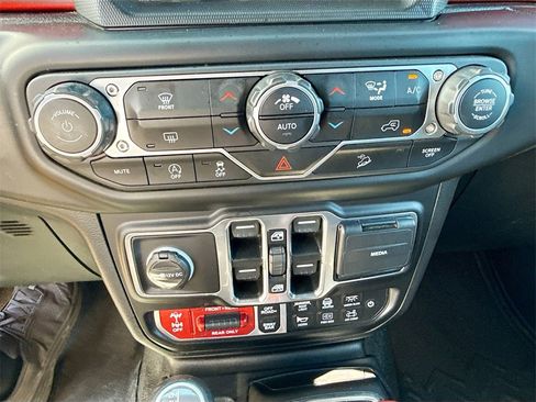 Used 2021 Jeep Wrangler Unlimited Rubicon image 17